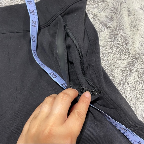 Lululemon Men's Sweatpants - Picture 3 of 11